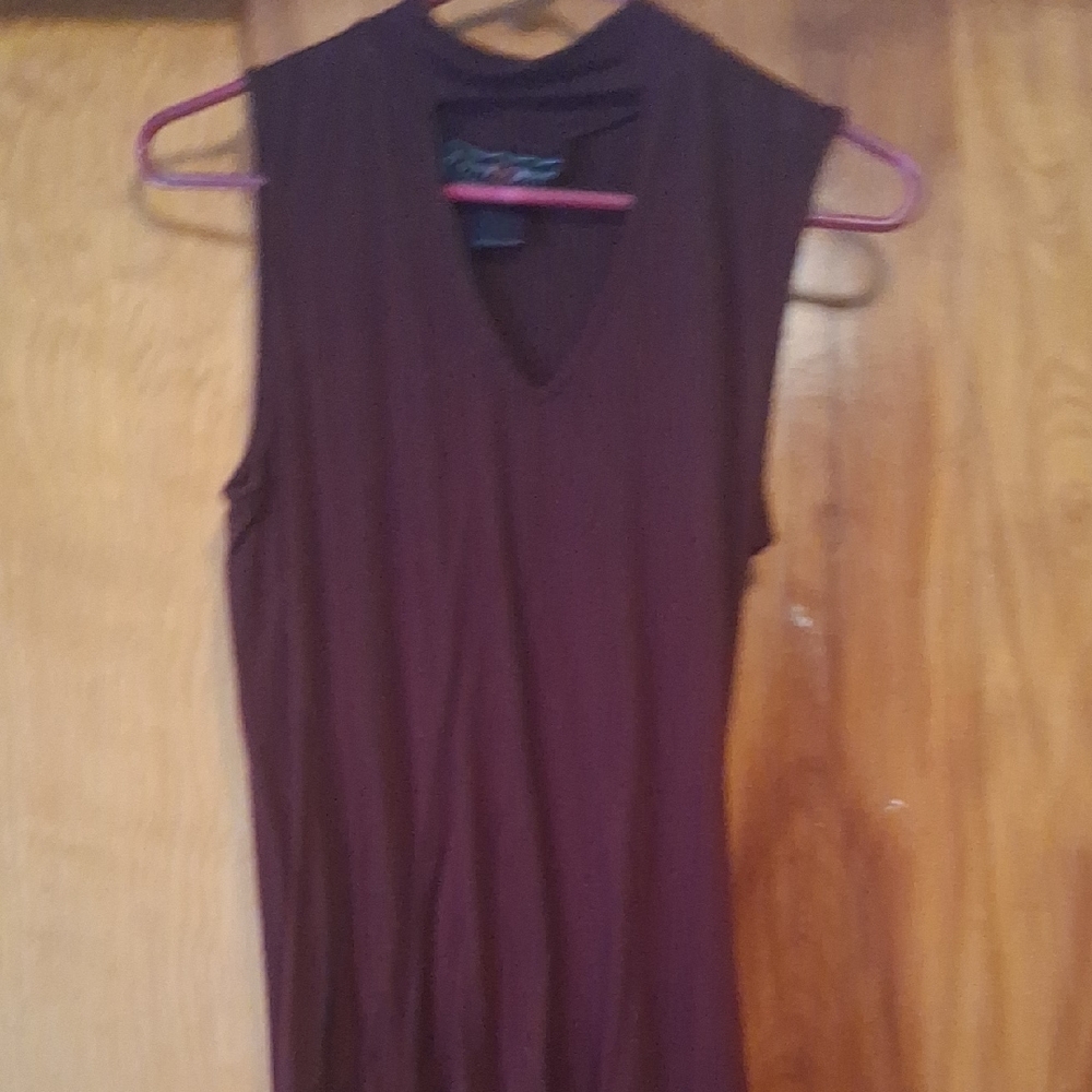 Polly & Esther Burgundy Sleeveless Tank Top